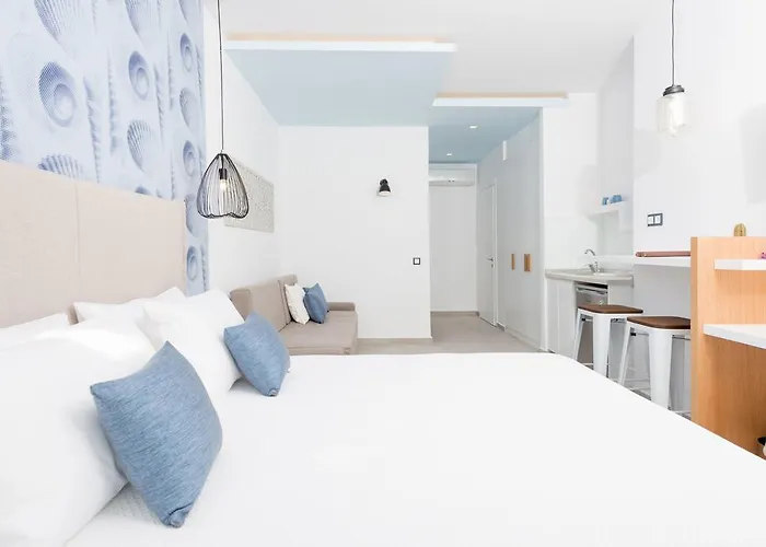 Hotel de apartamente Akti Belvedere Color & Essence 3*