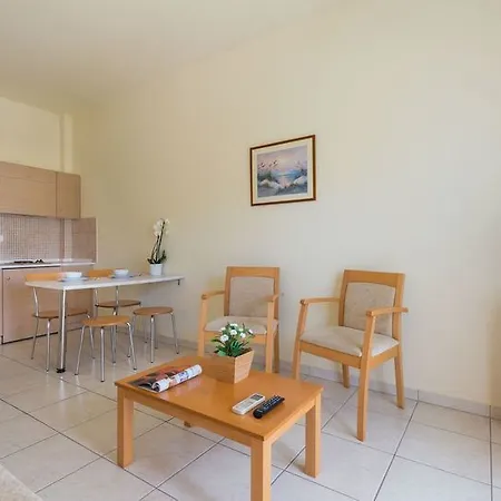 Aparthotel Akti Belvedere Color & Essence 2*