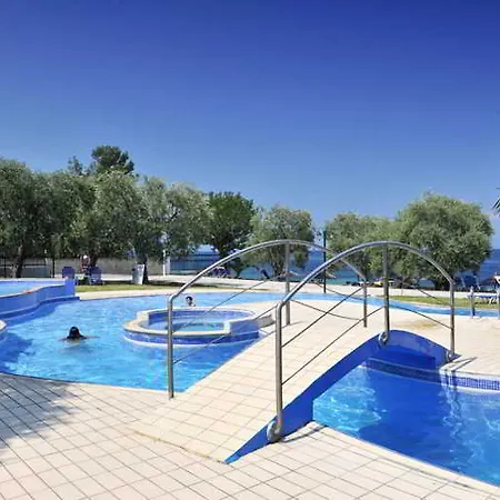 Aparthotel Akti Belvedere Color & Essence 2*